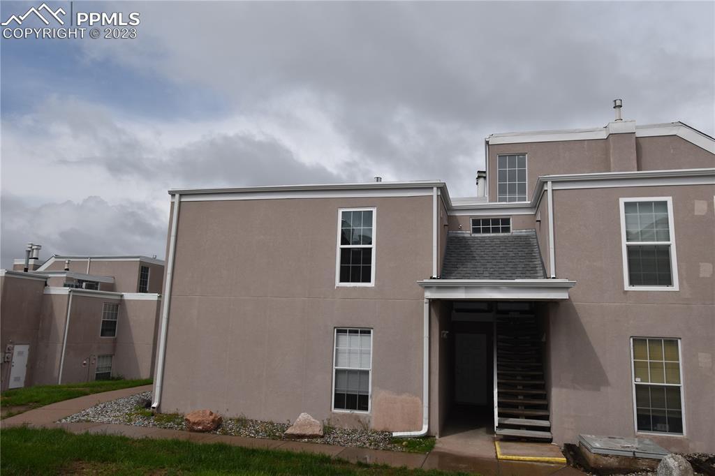 3530 Parkmoor Village Dr. #H, Colorado Springs, CO 80917
