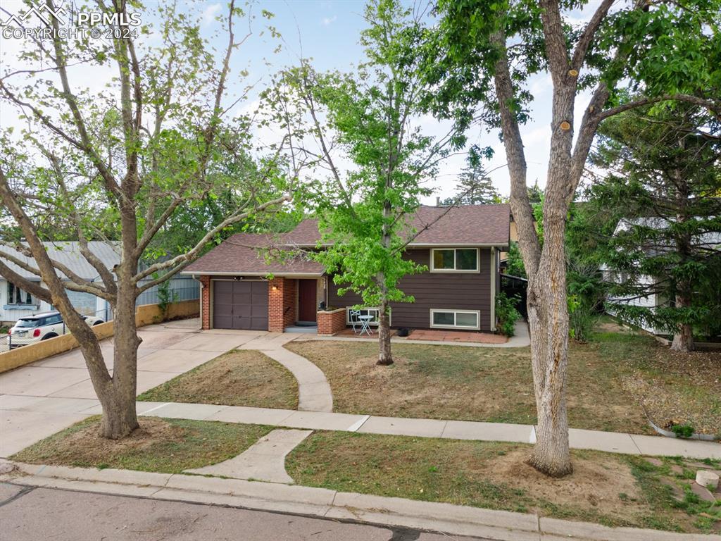 2820 Garland Ter., Colorado Springs, CO 80910