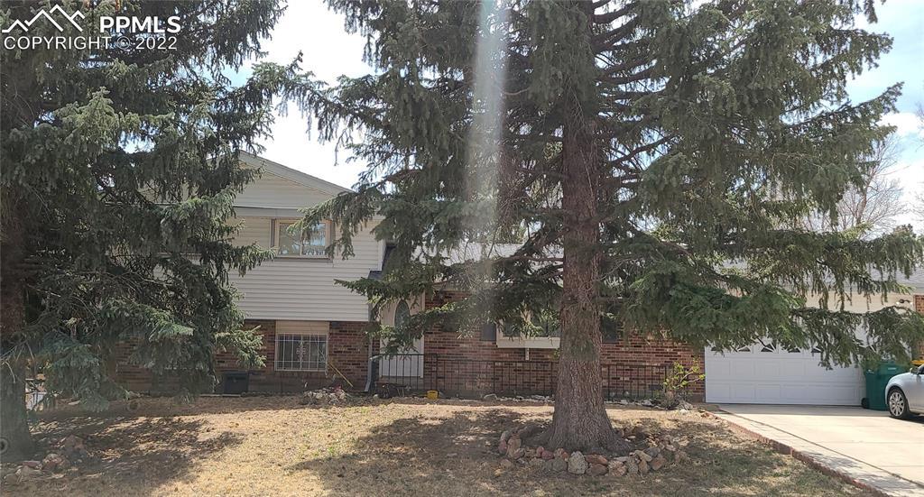 1315 Saratoga Dr., Colorado Springs, CO 80910