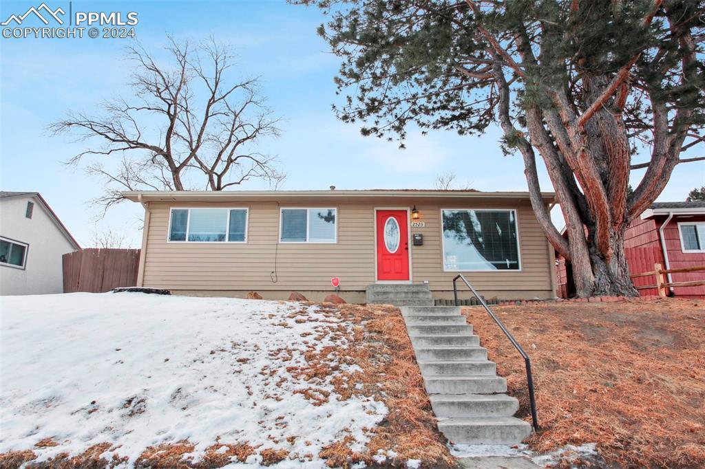 2523 E San Miguel St., Colorado Springs, CO 80909