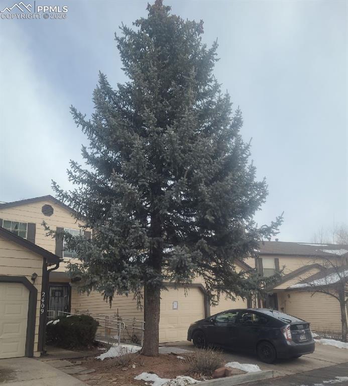 2411 Lexington Village Ln., Colorado Springs, CO 80916