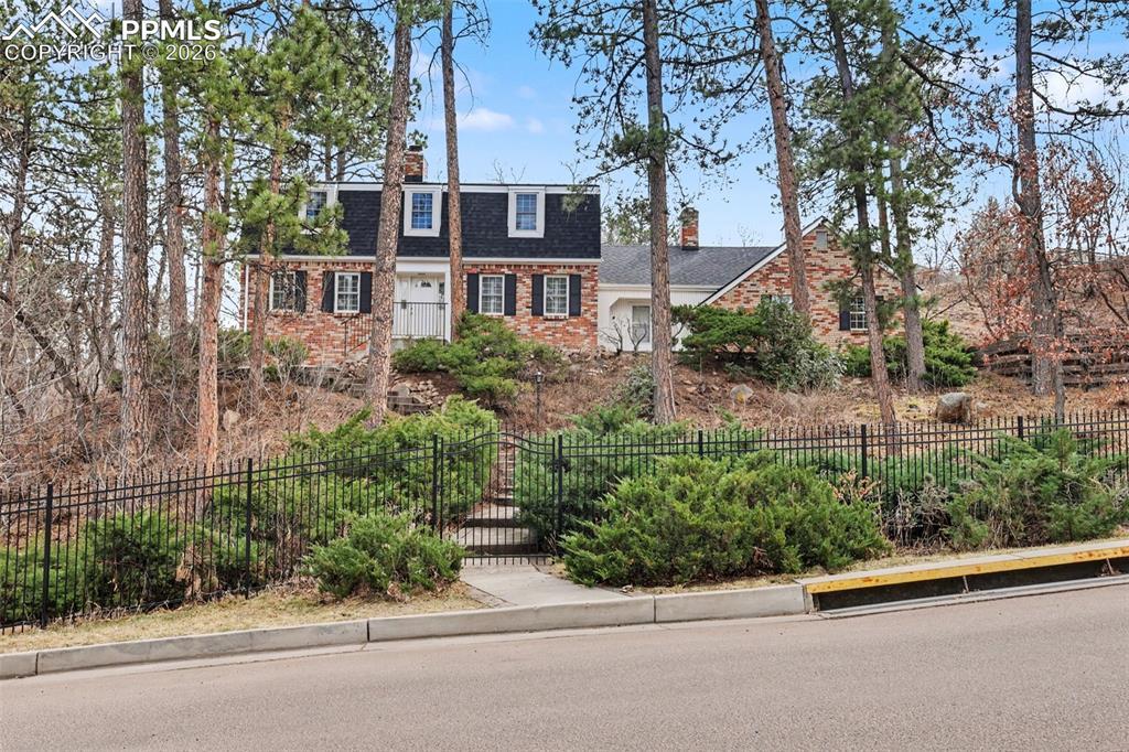 11 Heather Dr., Colorado Springs, CO 80906