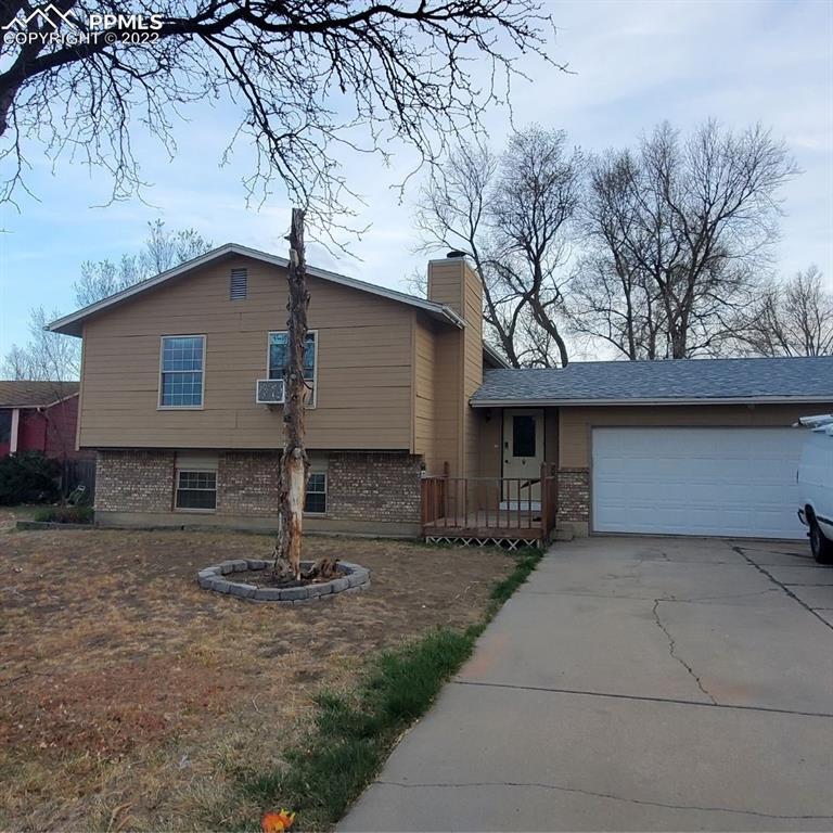 6885 Blue River Way, Colorado Springs, CO 80911