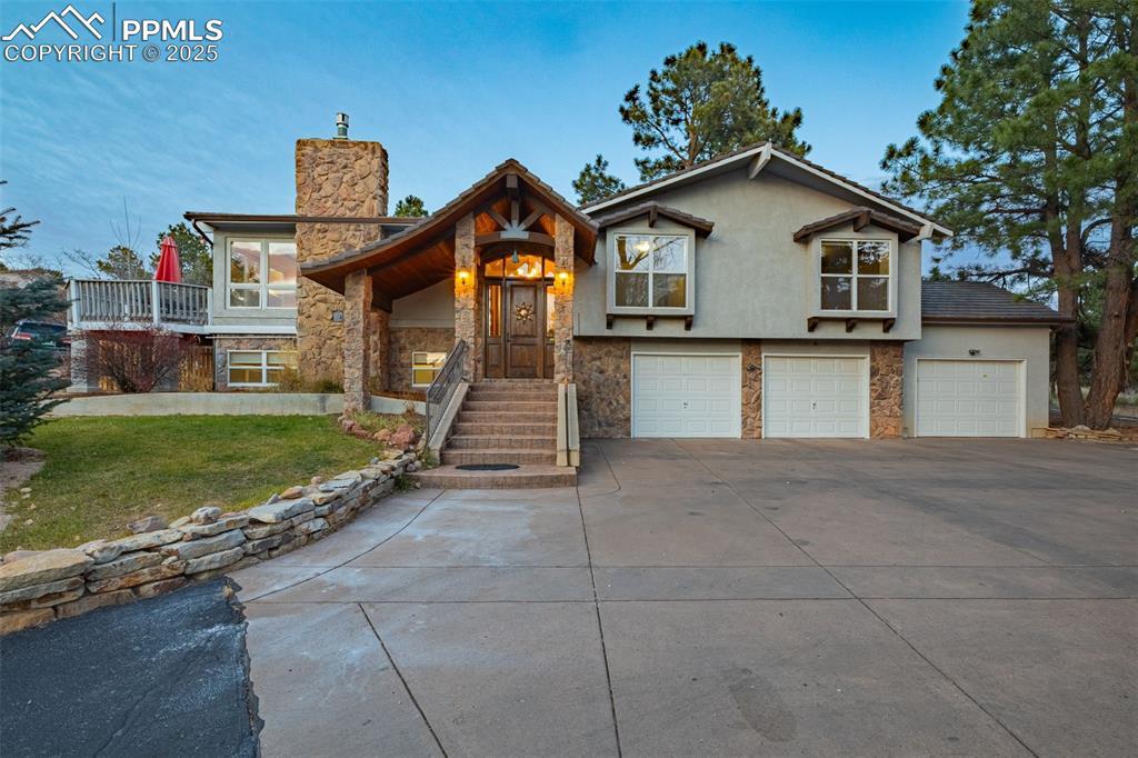 490 Allegheny Dr., Colorado Springs, CO 80919
