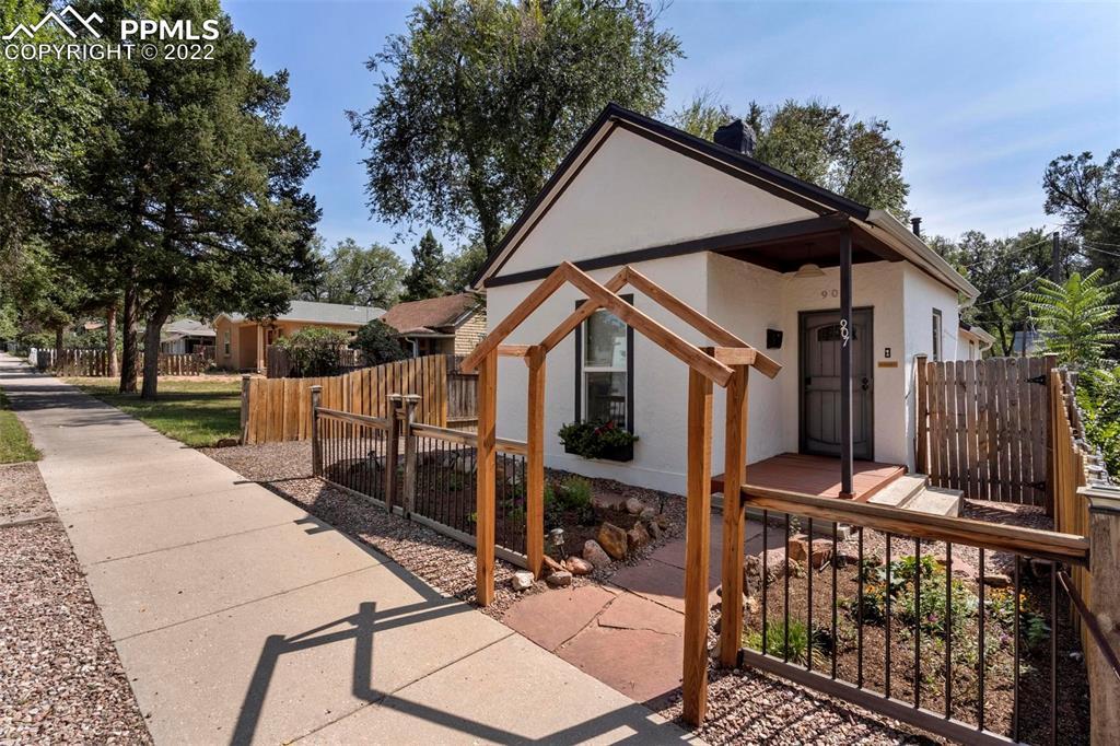 907 E Cucharras St., Colorado Springs, CO 80903