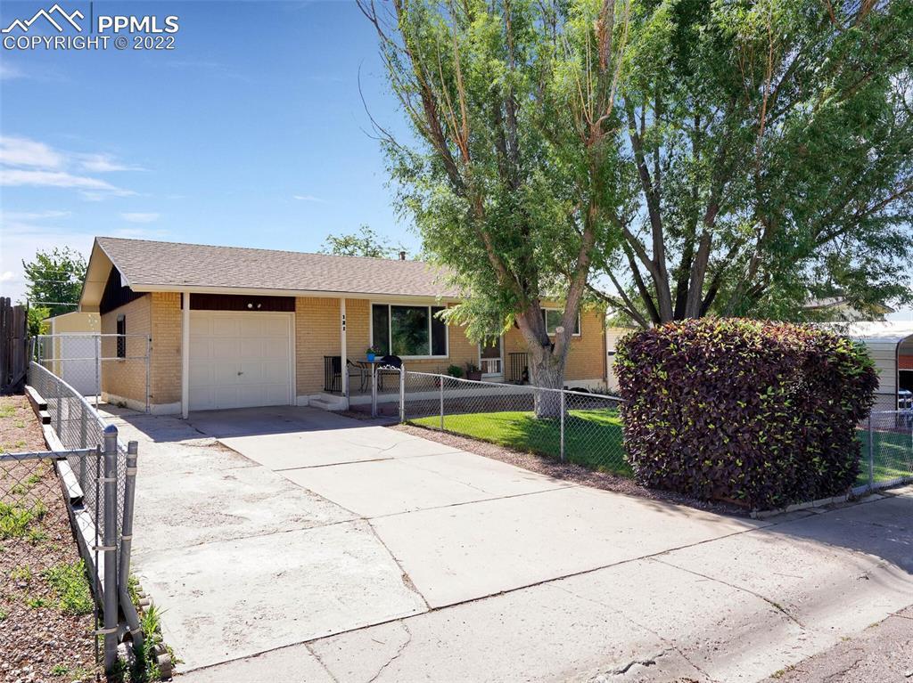 121 Ithaca St., Colorado Springs, CO 80911