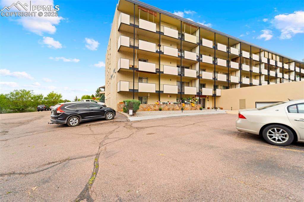777 Saturn Dr. #409, Colorado Springs, CO 80905