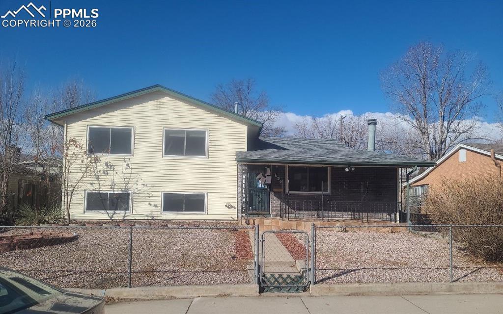 624 Bryce Dr., Colorado Springs, CO 80910