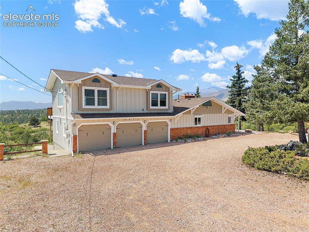 8475 Red Spring Valley Rd., Colorado Springs, CO 80919
