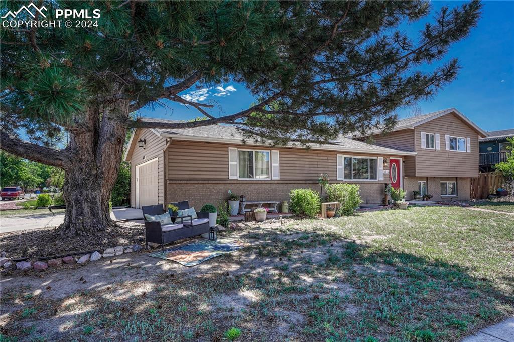 6115 Flintridge Dr., Colorado Springs, CO 80918