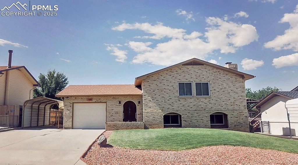 729 Drew Dr., Colorado Springs, CO 80911