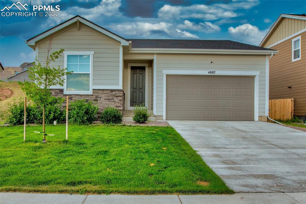 4887 Wolf Moon Dr., Colorado Springs, CO 80911