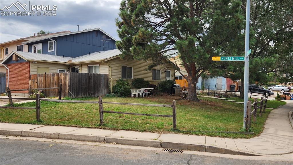 4211 Hunts Mill Ter., Colorado Springs, CO 80910