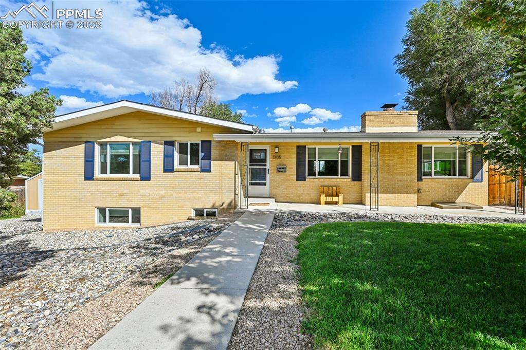 1305 Sunset Rd., Colorado Springs, CO 80909
