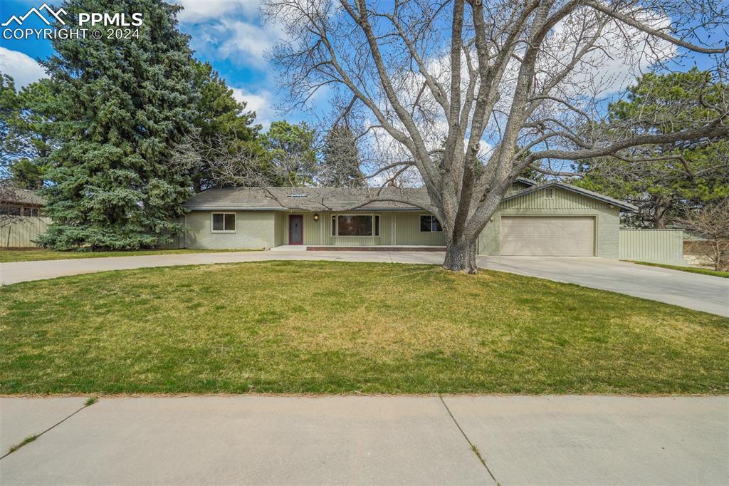 2560 Hill Cir., Colorado Springs, CO 80904