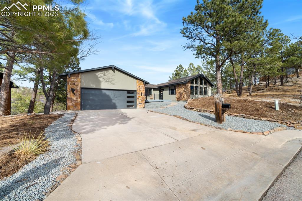 7355 Buckeye Ct., Colorado Springs, CO 80919