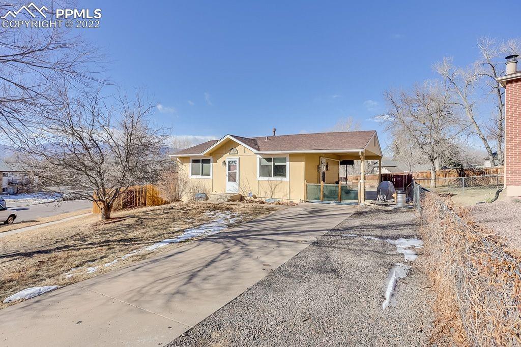 4318 Dewey Dr., Colorado Springs, CO 80916