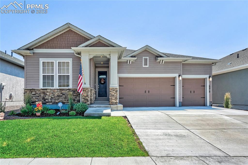 6818 Enclave Vista Loop, Colorado Springs, CO 80924