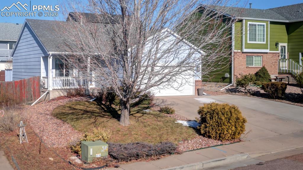 6740 Crazy Horse Dr., Colorado Springs, CO 80915