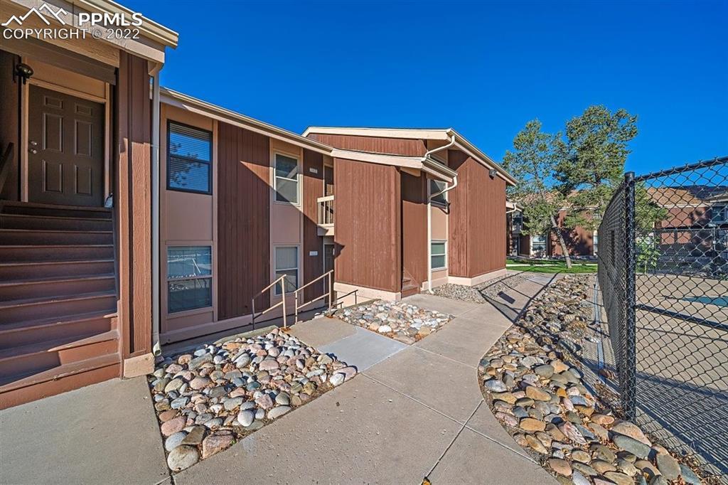 4535 N Carefree Cir. #B, Colorado Springs, CO 80917