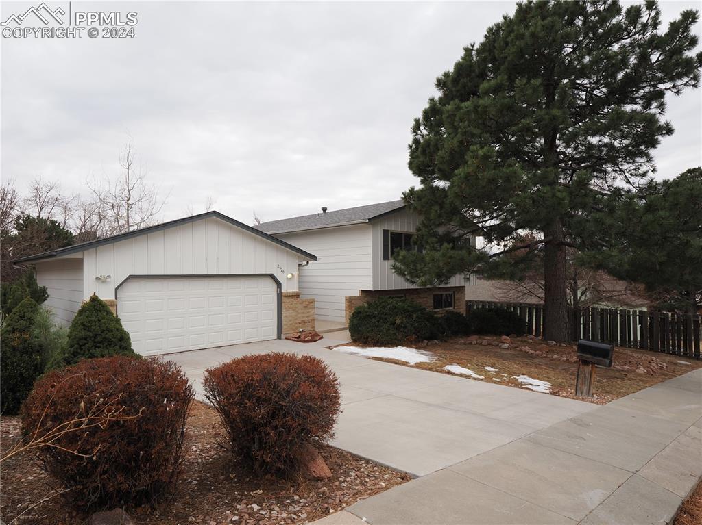 2925 Garmish Pl., Colorado Springs, CO 80918