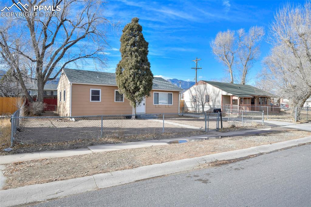 2127 S Corona Ave., Colorado Springs, CO 80905