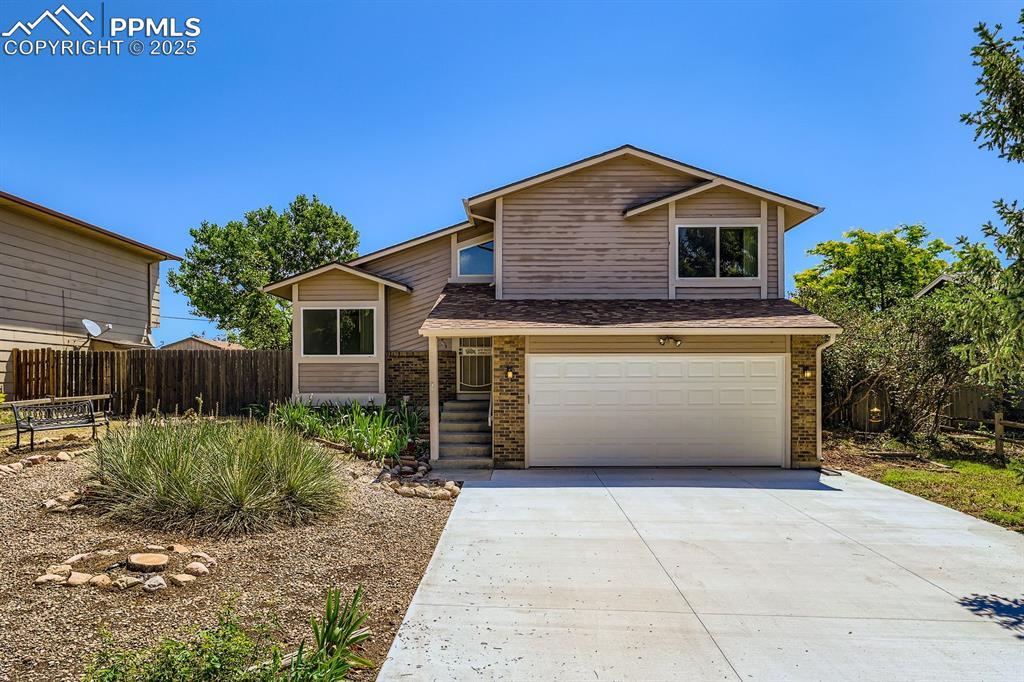 7345 Woody Creek Dr., Colorado Springs, CO 80911