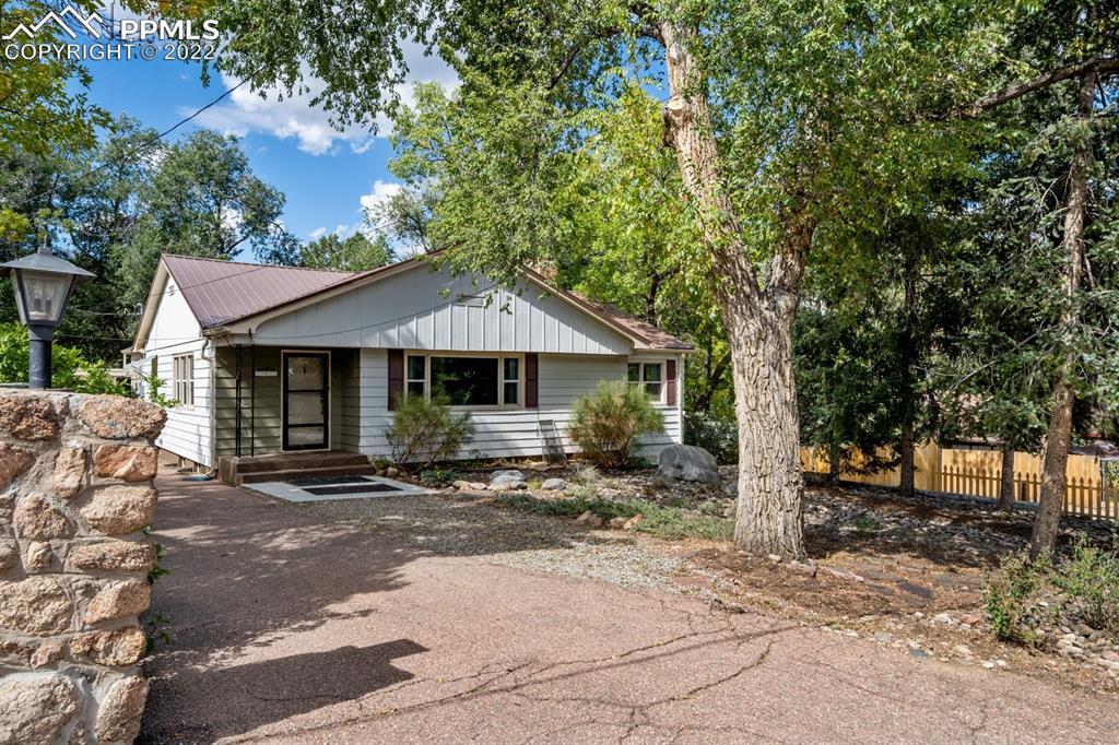 1952 Woodburn St., Colorado Springs, CO 80906