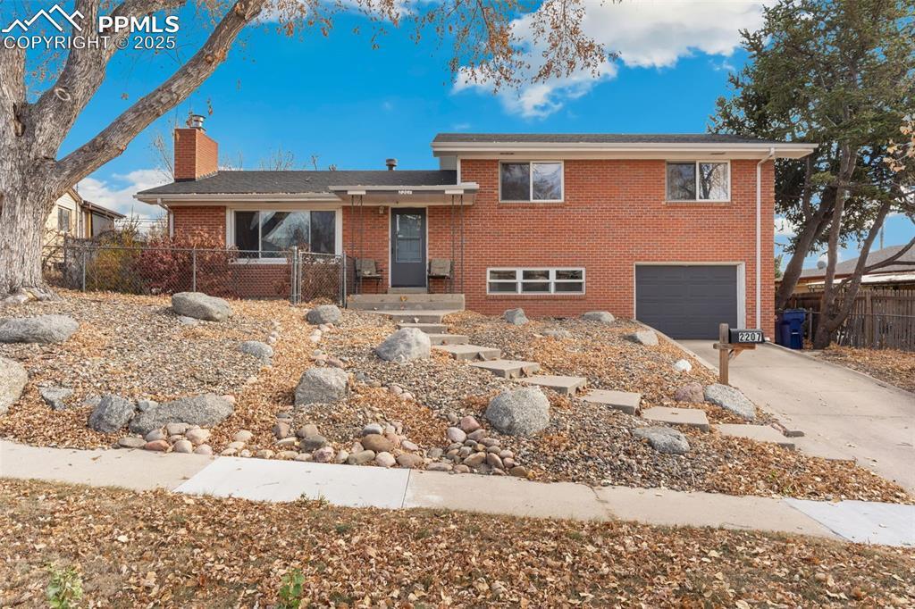 2207 Mcarthur Ave., Colorado Springs, CO 80909