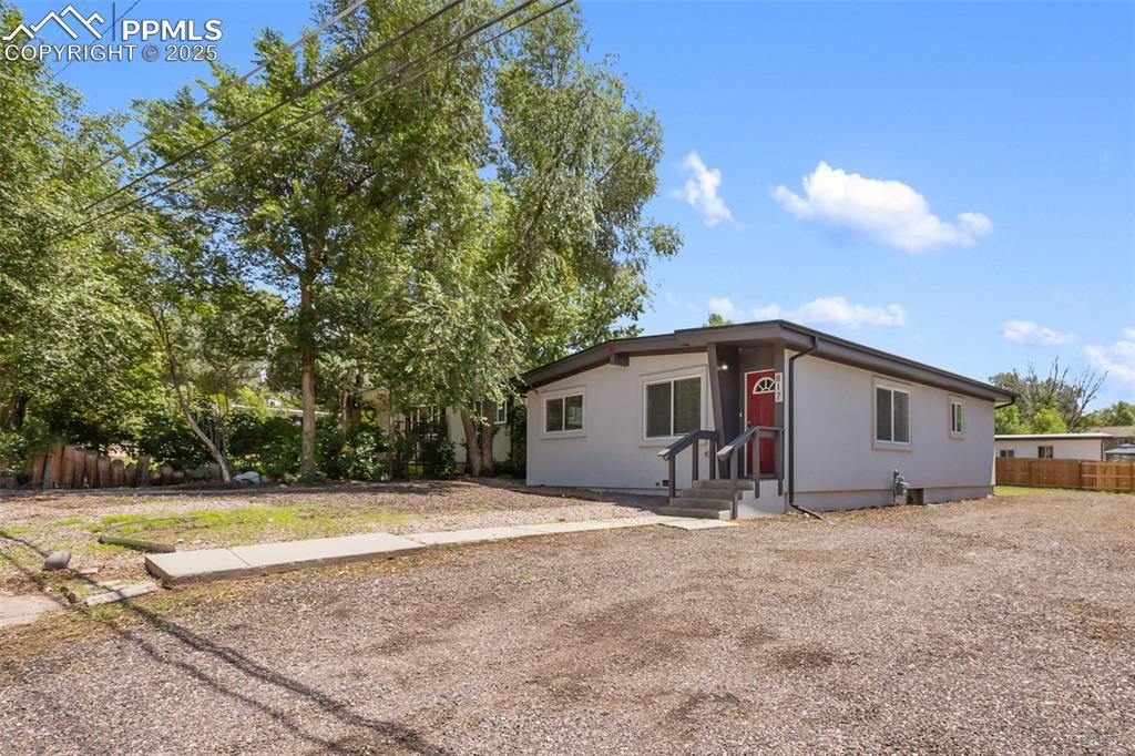 817 E Hills Rd., Colorado Springs, CO 80909
