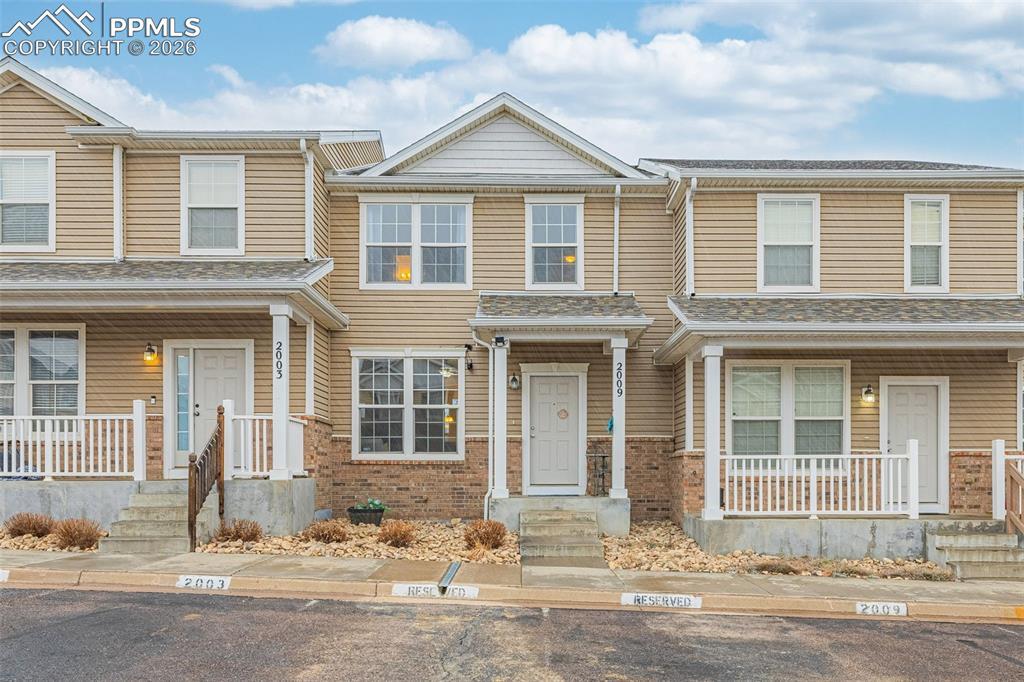 2009 Creekridge Point, Colorado Springs, CO 80910