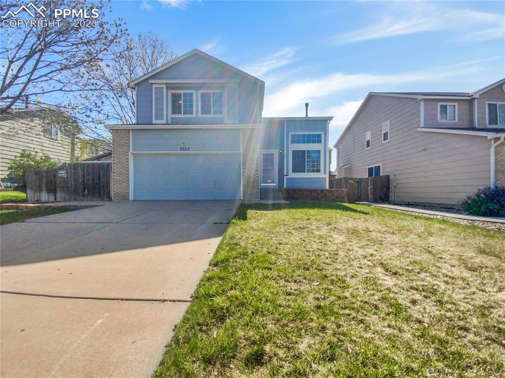 3223 Heather Glen Dr., Colorado Springs, CO 80922
