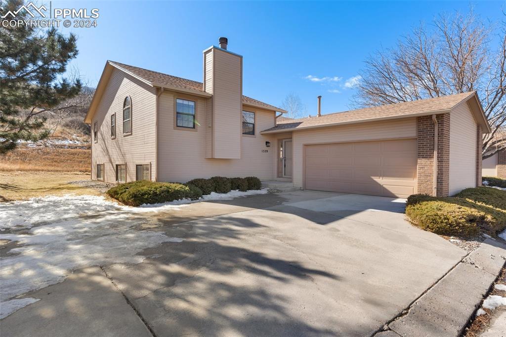 1529 Shane Cir., Colorado Springs, CO 80907