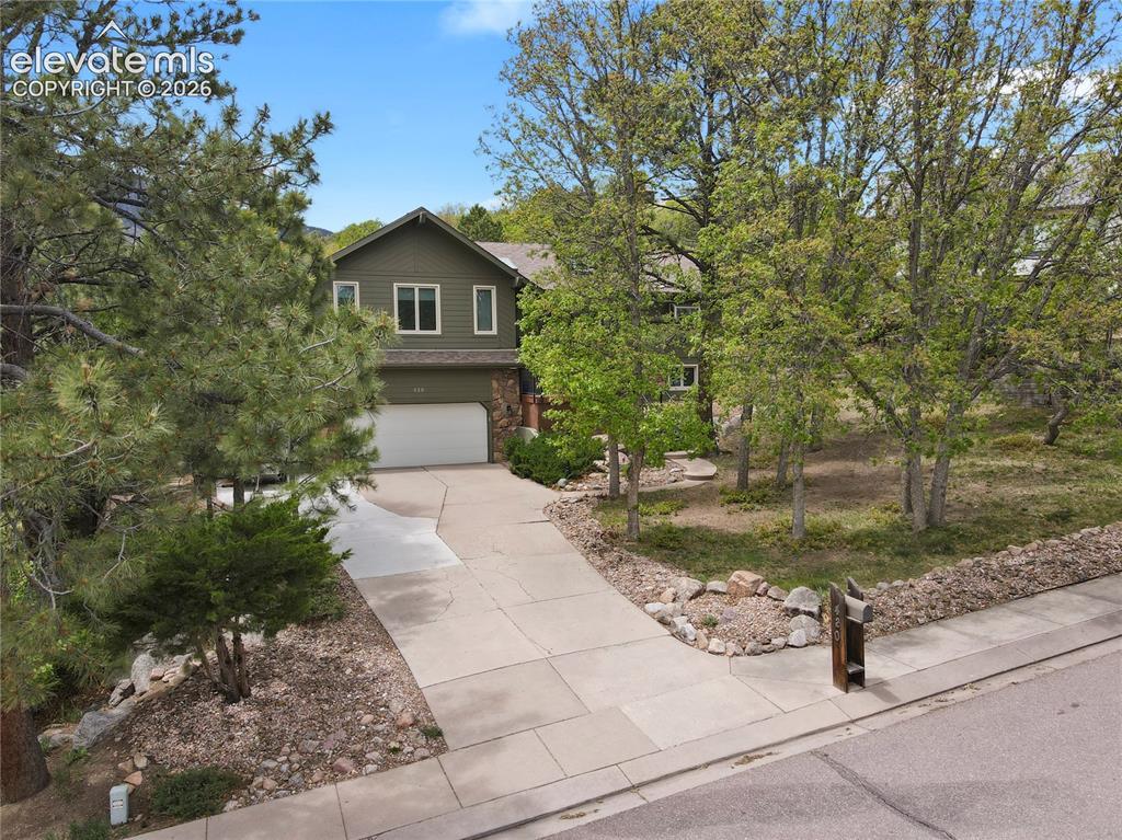 420 Royal Oak Dr., Colorado Springs, CO 80906