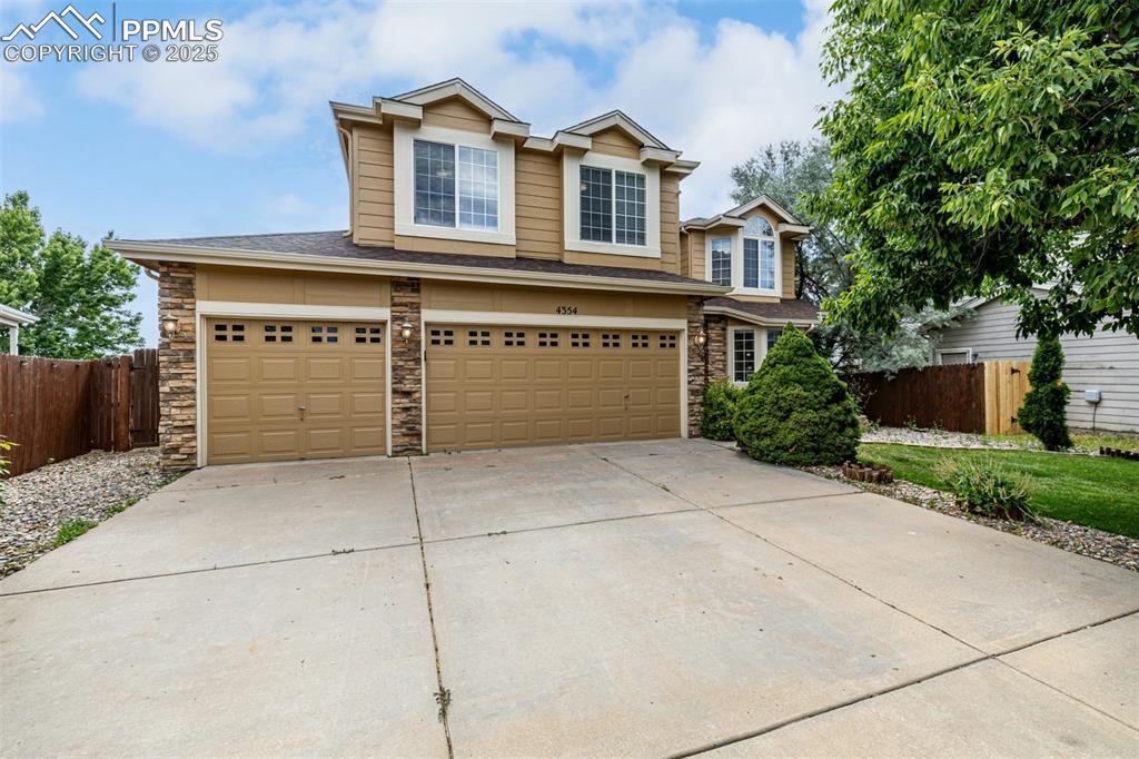 4354 Round Hill Dr., Colorado Springs, CO 80922