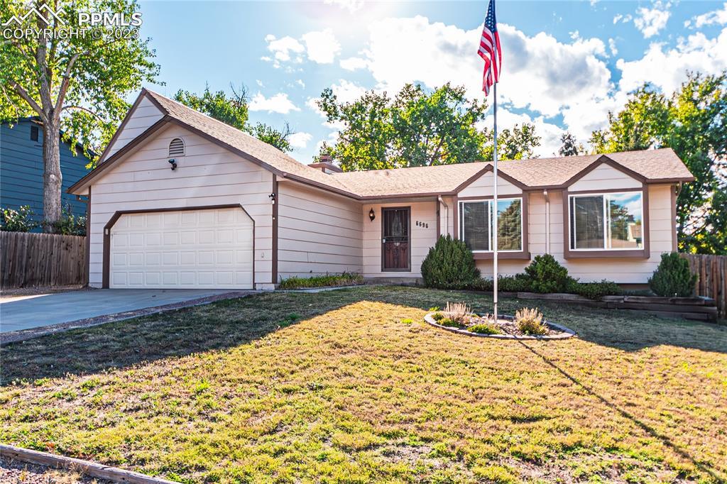 6696 Flintridge Dr., Colorado Springs, CO 80918