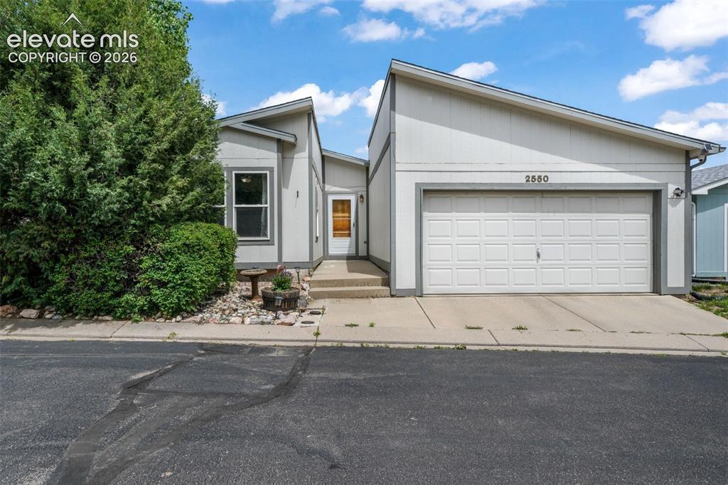 2550 Wheaton Dr., Colorado Springs, CO 80904