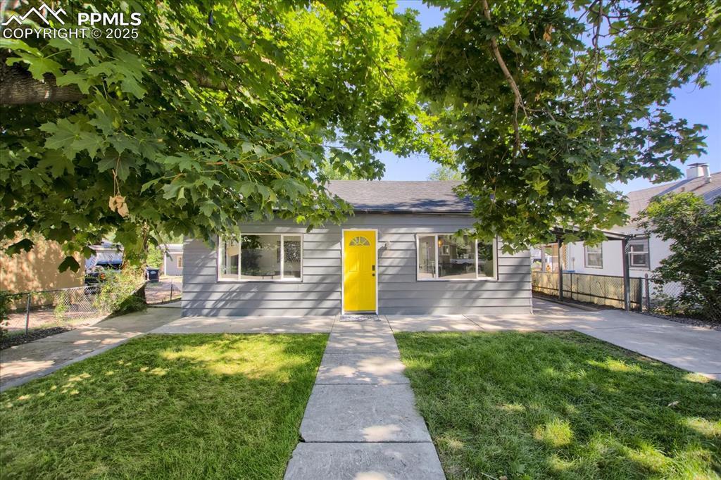 2422 E St Vrain St., Colorado Springs, CO 80909