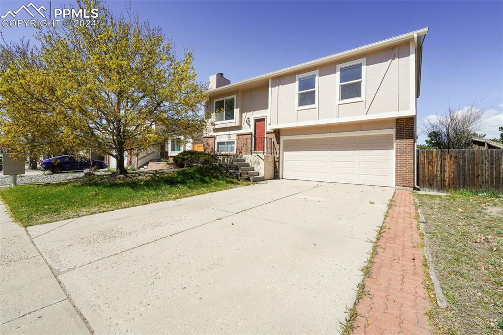 8160 Freemantle Dr., Colorado Springs, CO 80920