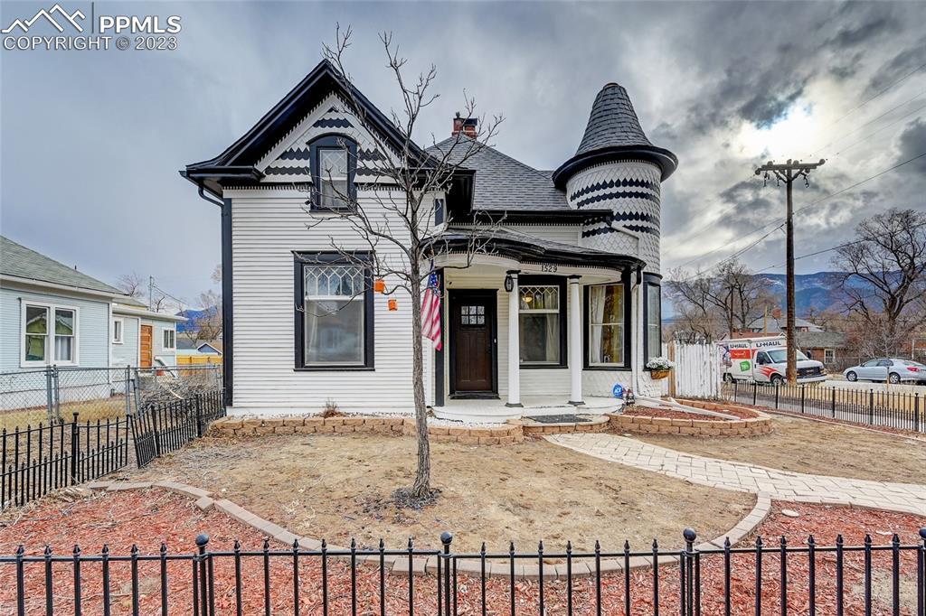 1529 W Pikes Peak Ave., Colorado Springs, CO 80904