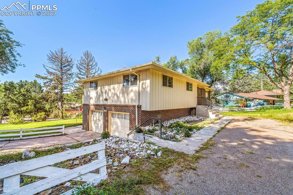 2504 Pine Bluff Rd., Colorado Springs, CO 80909