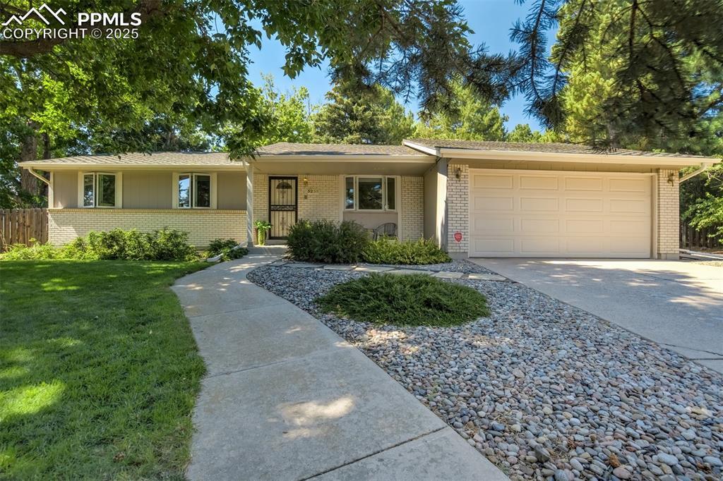 5238 Constitution Ave., Colorado Springs, CO 80915