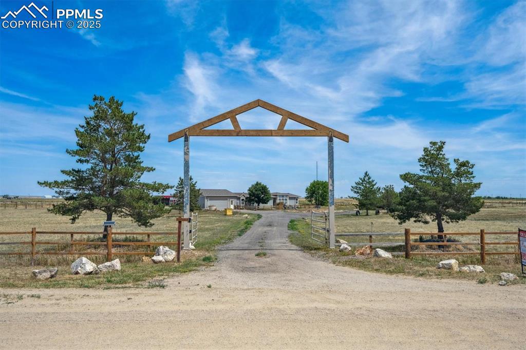 67671 E 48th Ave., Byers, CO 80103