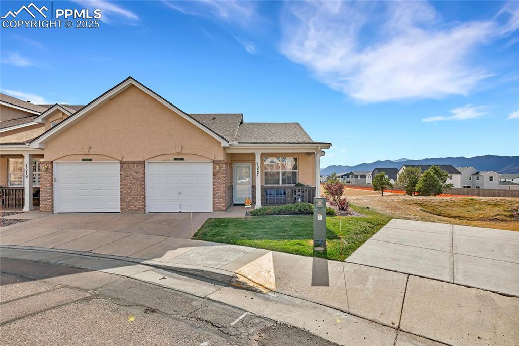 1327 Villa Grove, Monument, CO 80132