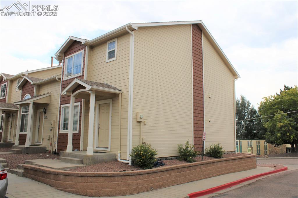 2573 Mesa Springs View, Colorado Springs, CO 80907