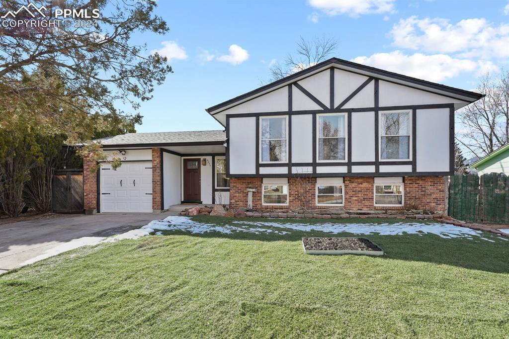 4055 Jet Wing Pl., Colorado Springs, CO 80916