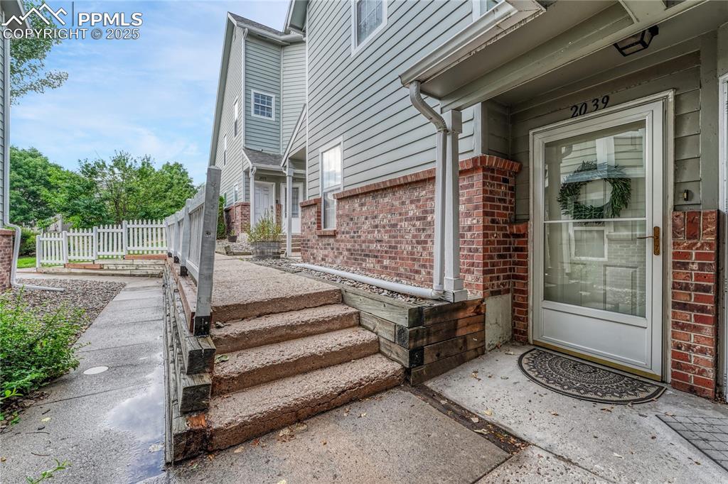 2039 Palm Dr., Colorado Springs, CO 80918