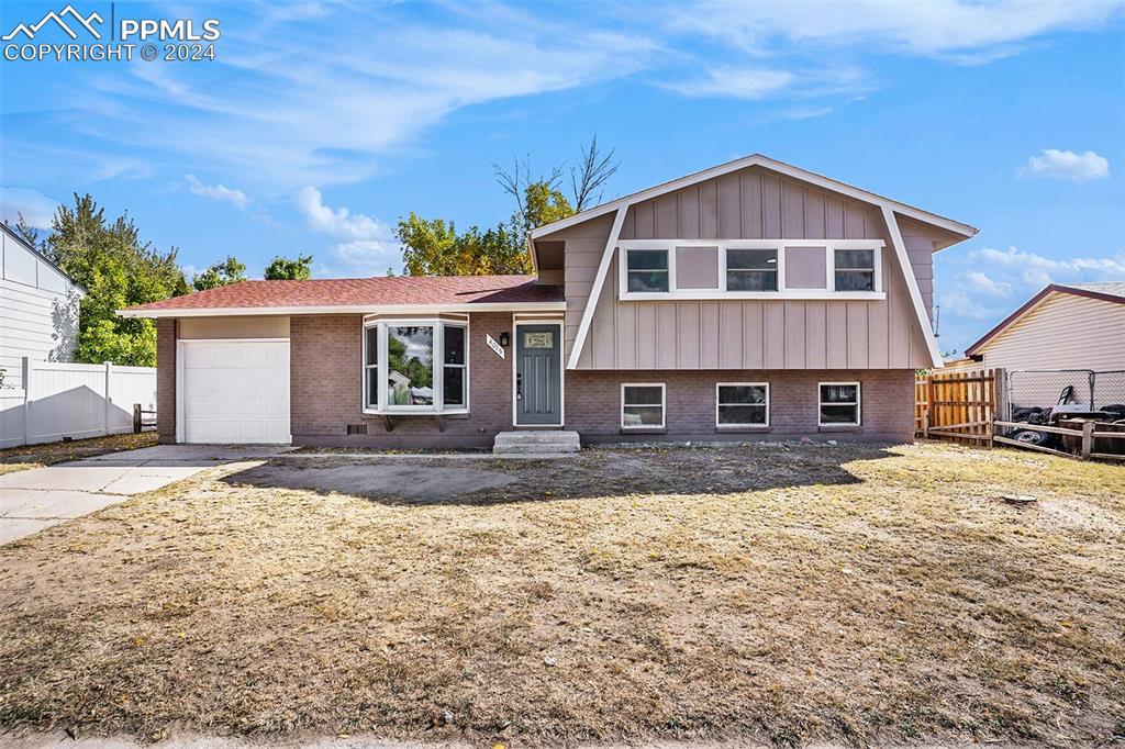 4015 Wylie Ln., Colorado Springs, CO 80916