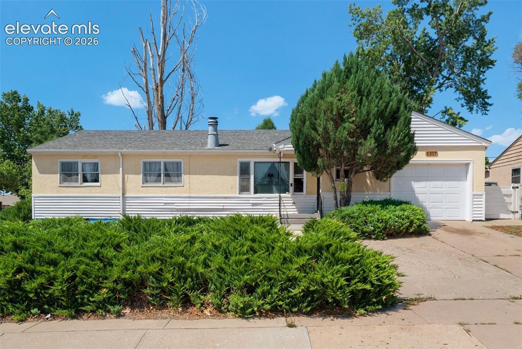 1317 Alexander Cir., Pueblo, CO 81001