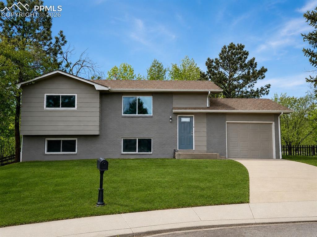 406 Squire St., Colorado Springs, CO 80911